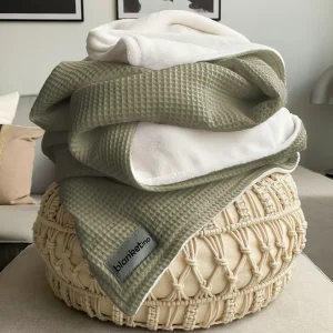 Kuscheldecke "Vollkommen" Oliv